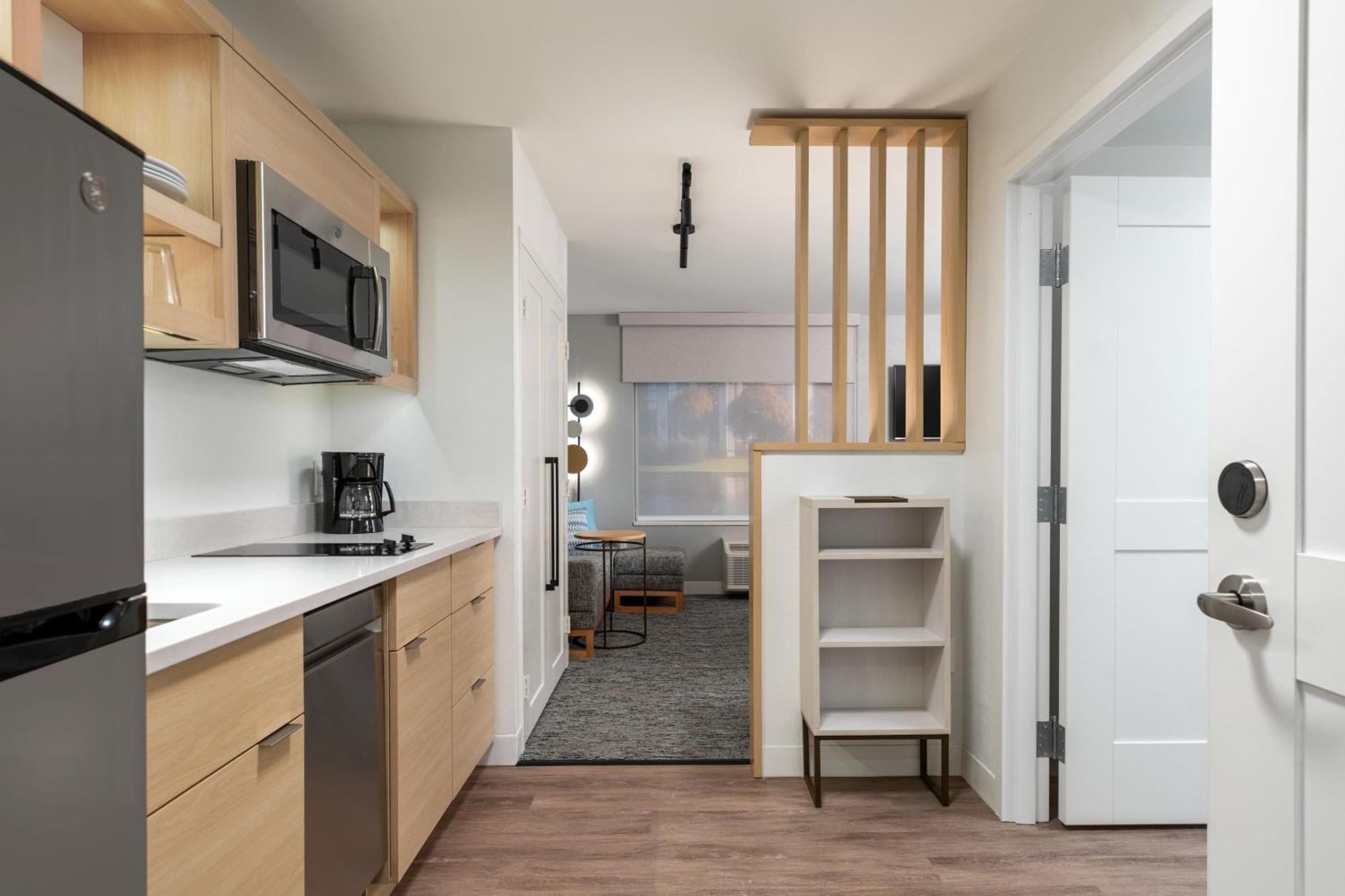 Towneplace Suites By Marriott Hadley Amherst Extérieur photo