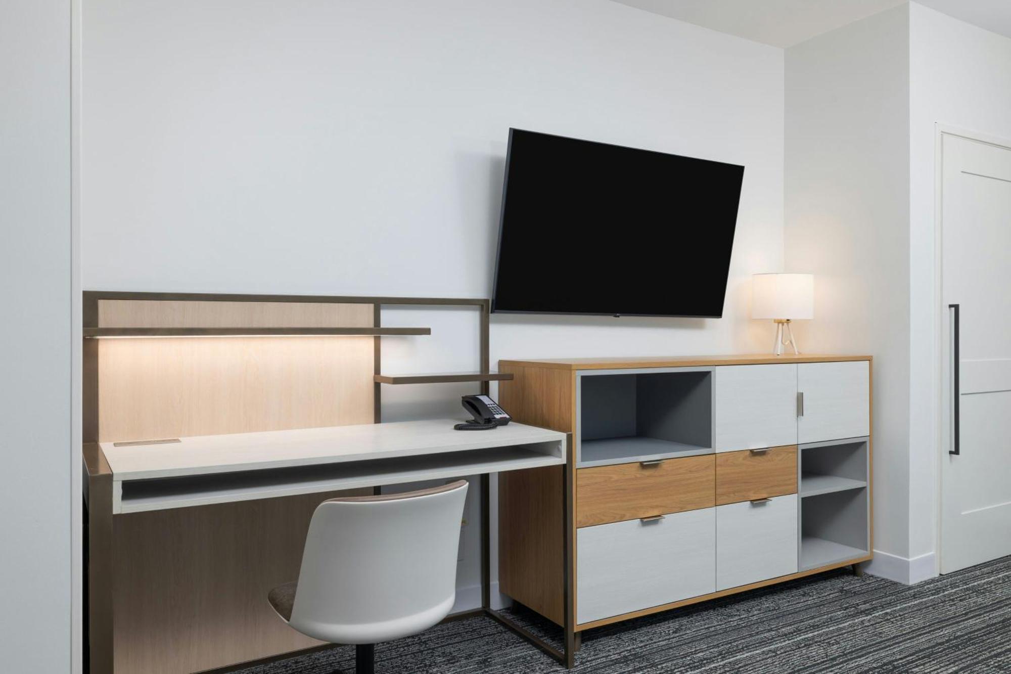 Towneplace Suites By Marriott Hadley Amherst Extérieur photo