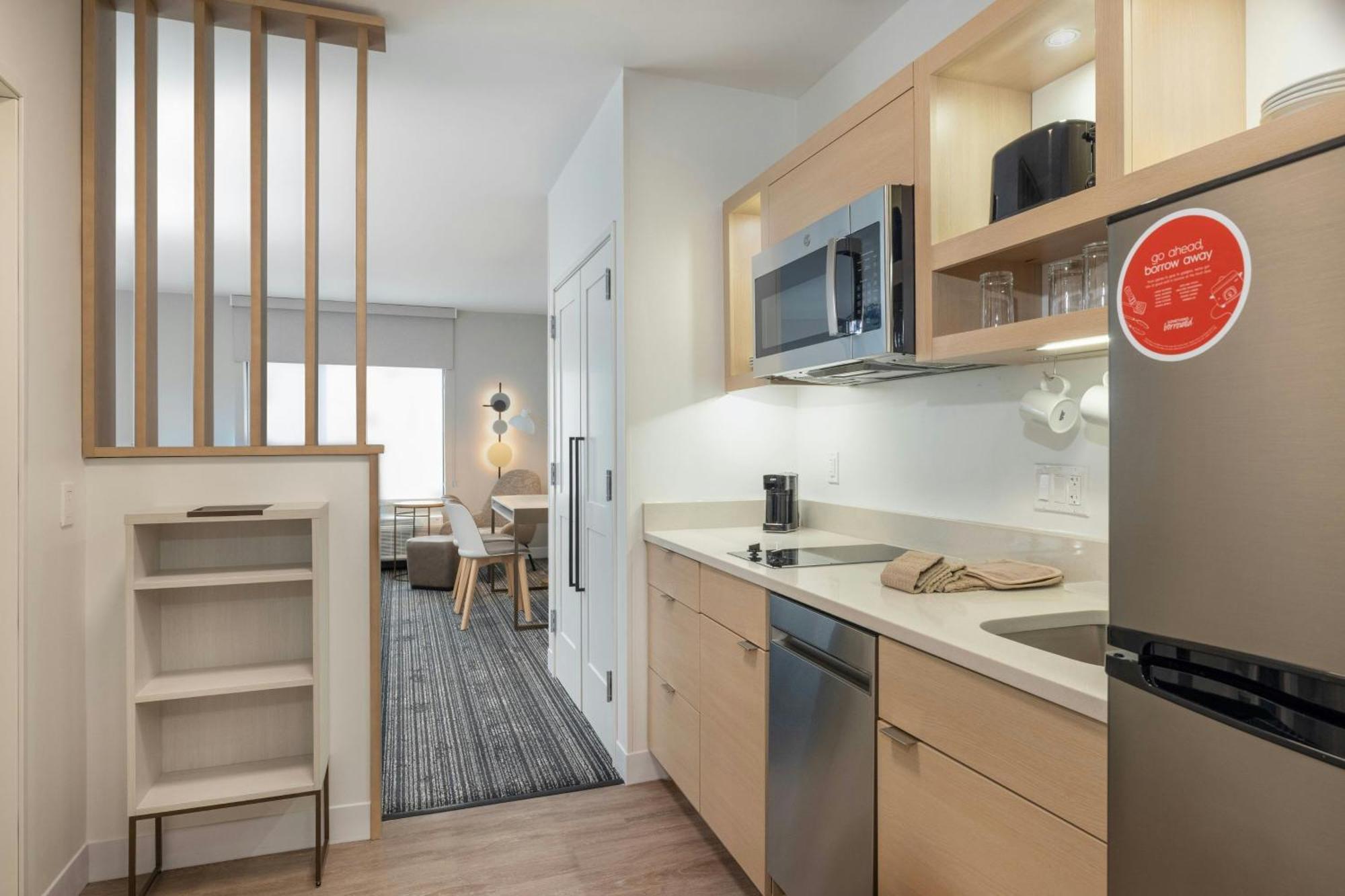 Towneplace Suites By Marriott Hadley Amherst Extérieur photo
