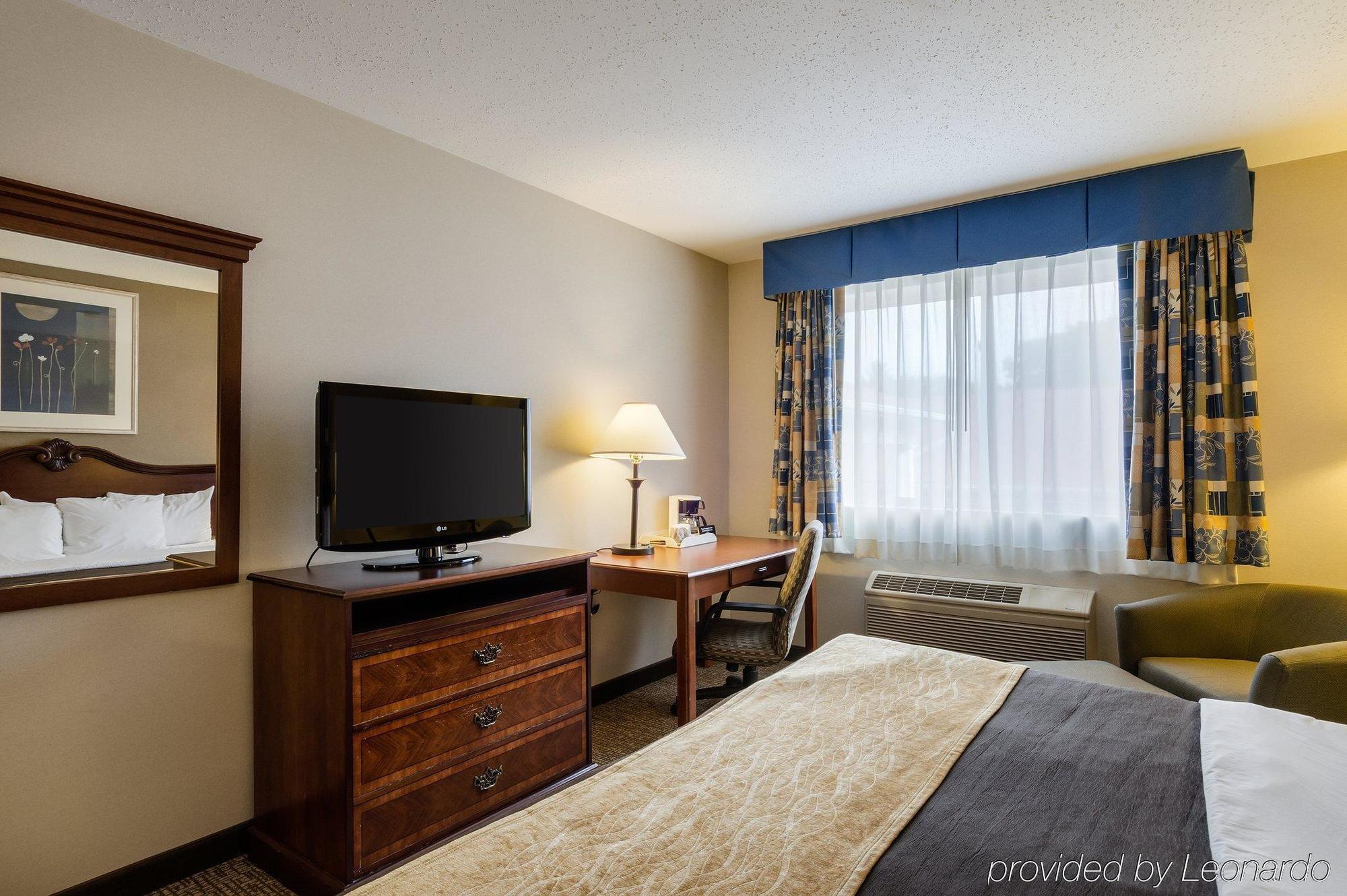 Towneplace Suites By Marriott Hadley Amherst Extérieur photo