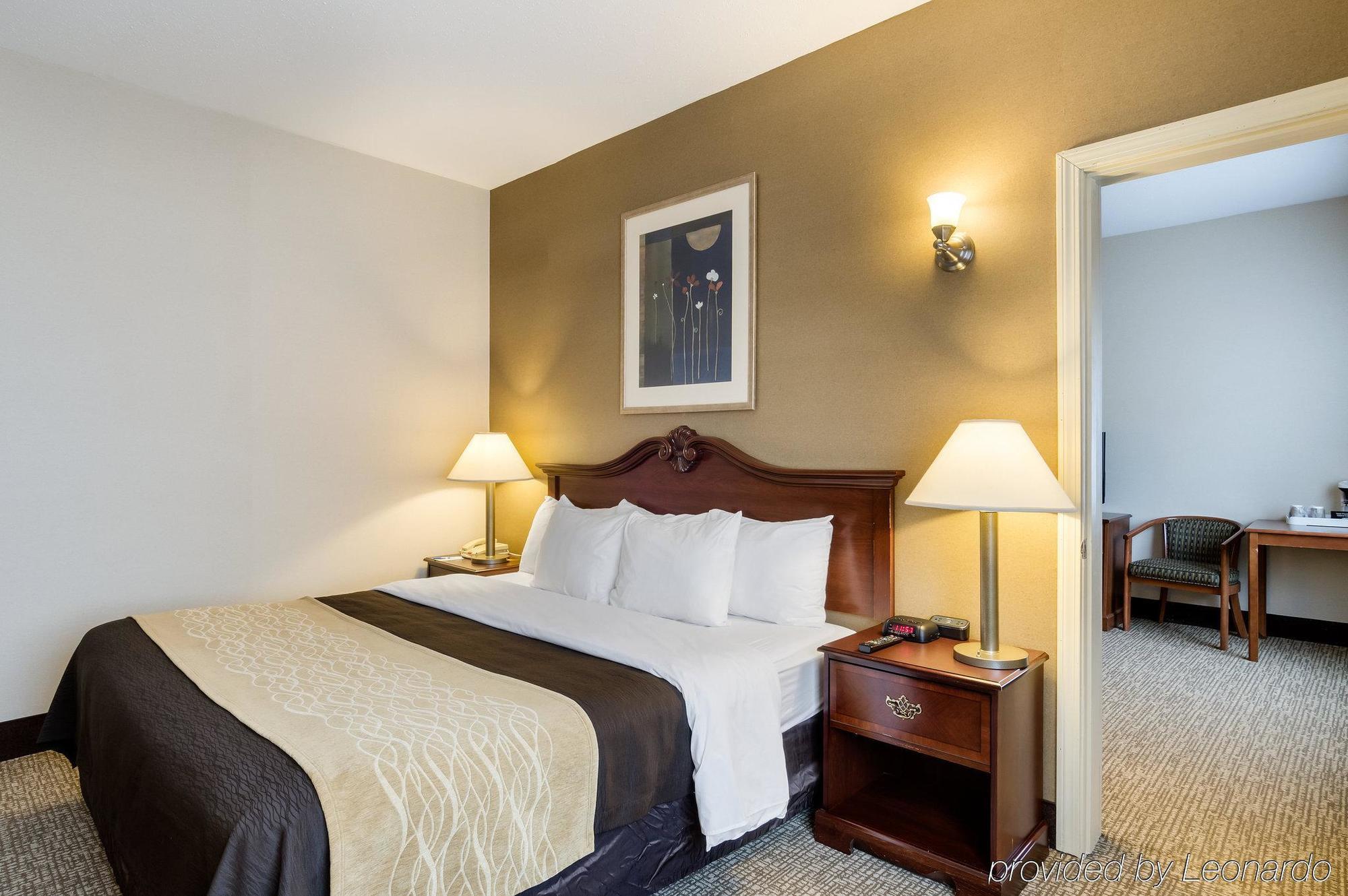 Towneplace Suites By Marriott Hadley Amherst Extérieur photo