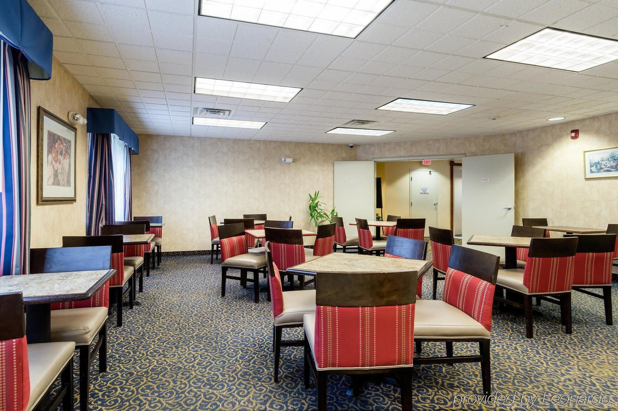 Towneplace Suites By Marriott Hadley Amherst Extérieur photo