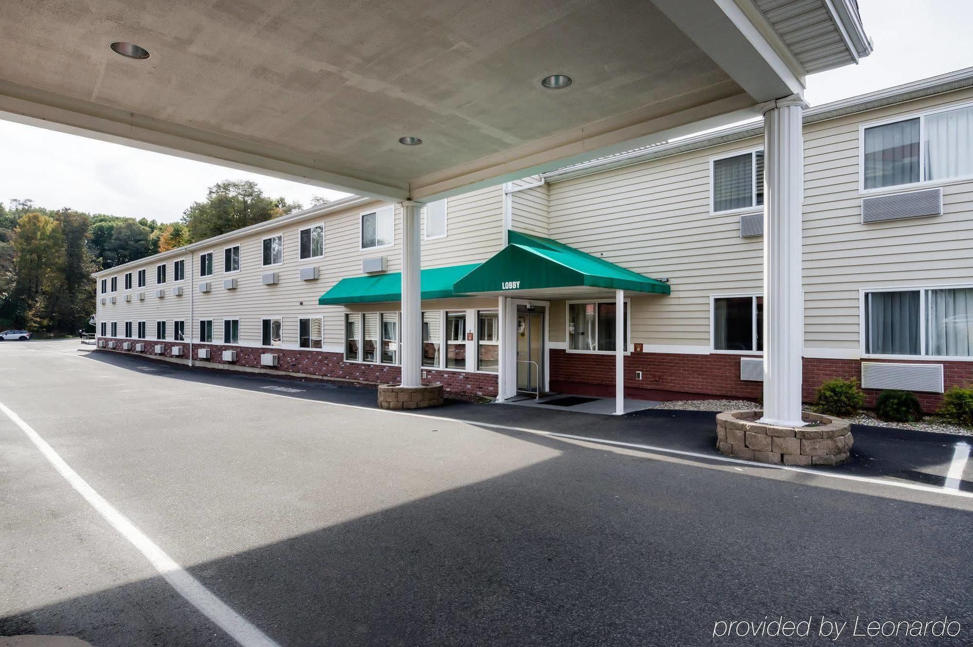 Towneplace Suites By Marriott Hadley Amherst Extérieur photo